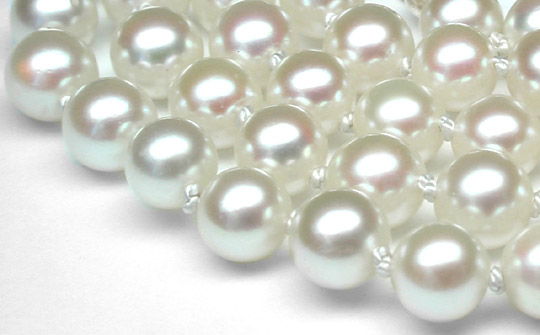 Foto 2 - Perlenkette  4,5mm Spitzenqualität! Goldschloss, S7614